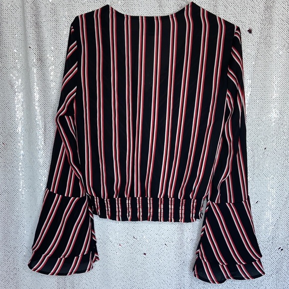 ✨🆕 H&M Divided Blouse - NWT 🏷✨ - Picture 5 of 5